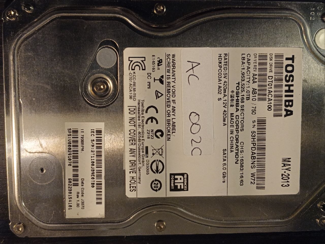 Toshiba DT01ACA100 1TB donor drive